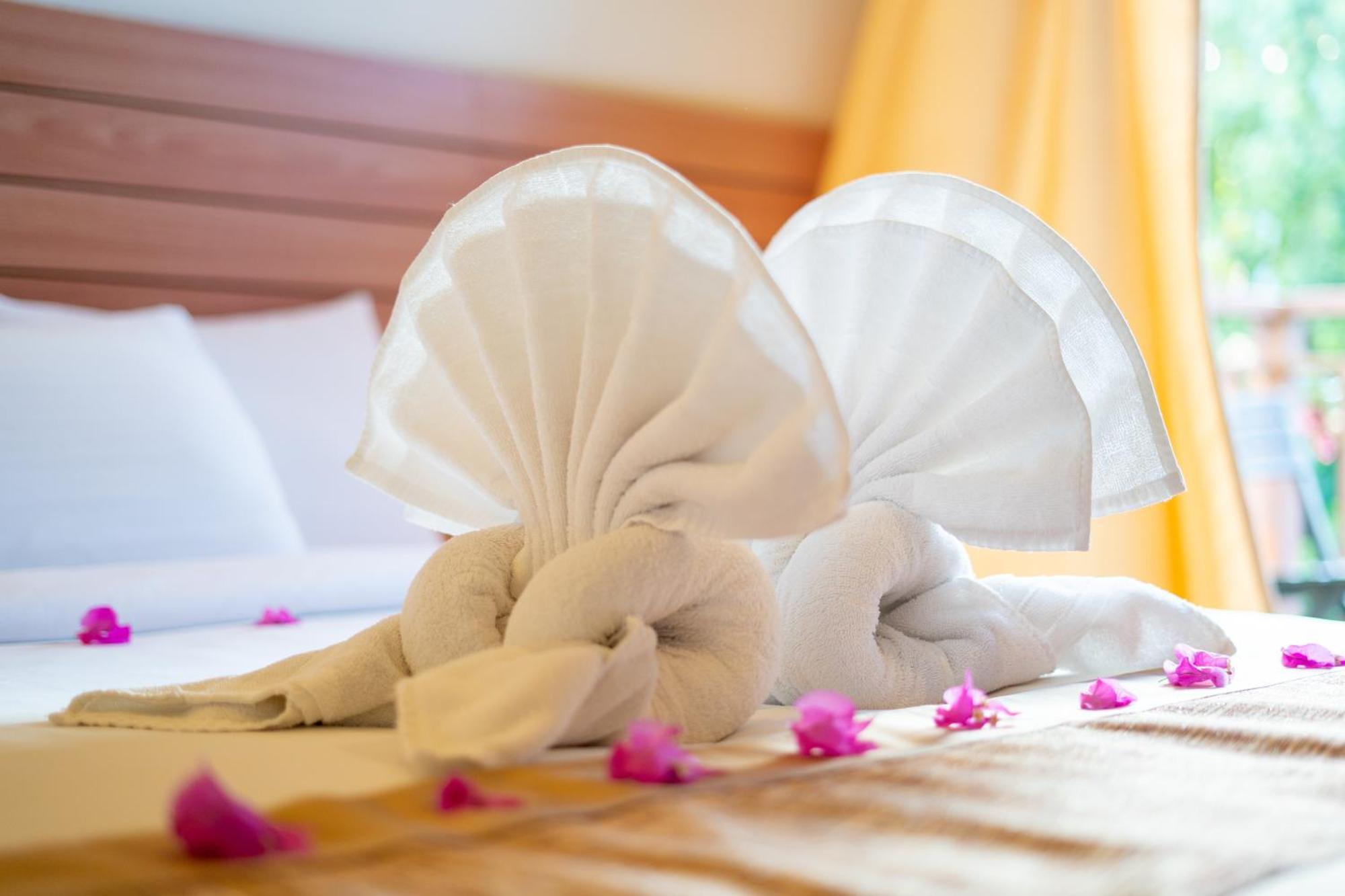 Nala Veli Beach & Spa Ukulhas Екстериор снимка