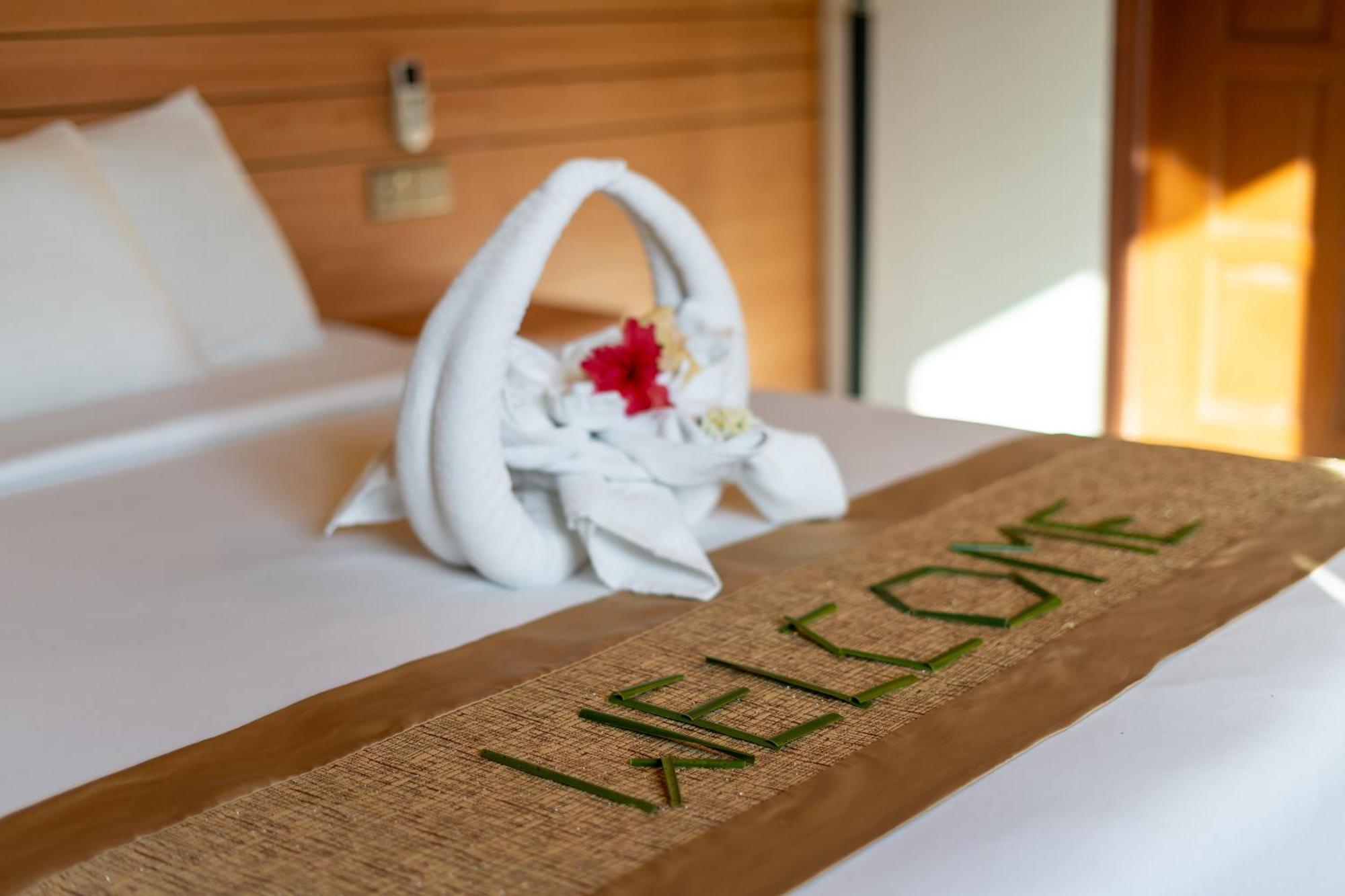 Nala Veli Beach & Spa Ukulhas Екстериор снимка