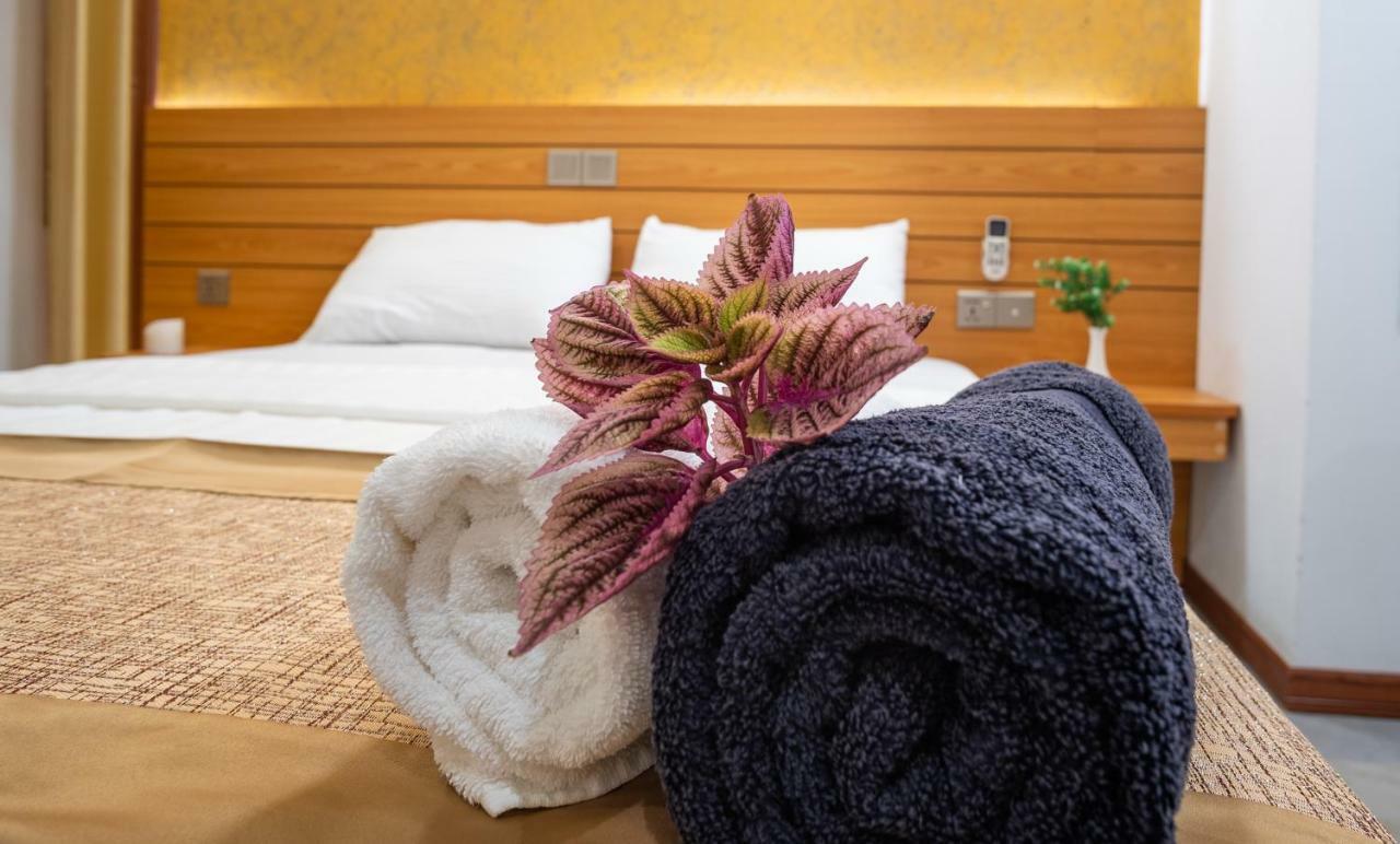 Nala Veli Beach & Spa Ukulhas Екстериор снимка