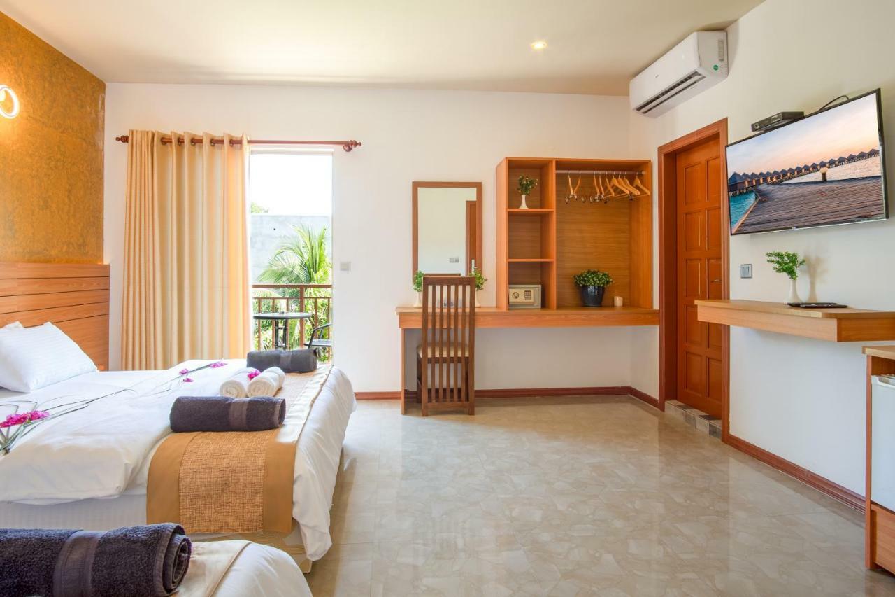 Nala Veli Beach & Spa Ukulhas Екстериор снимка