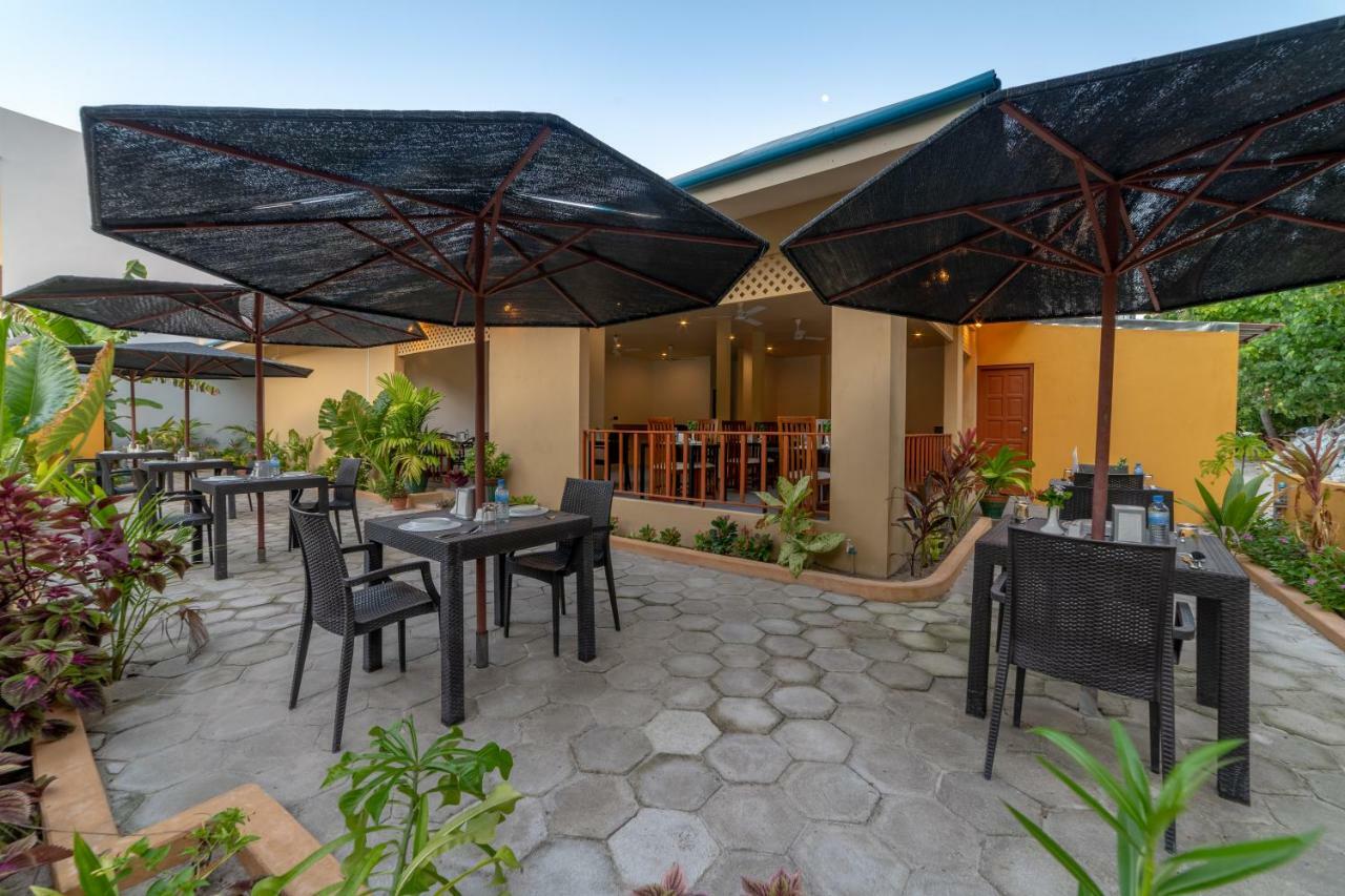 Nala Veli Beach & Spa Ukulhas Екстериор снимка